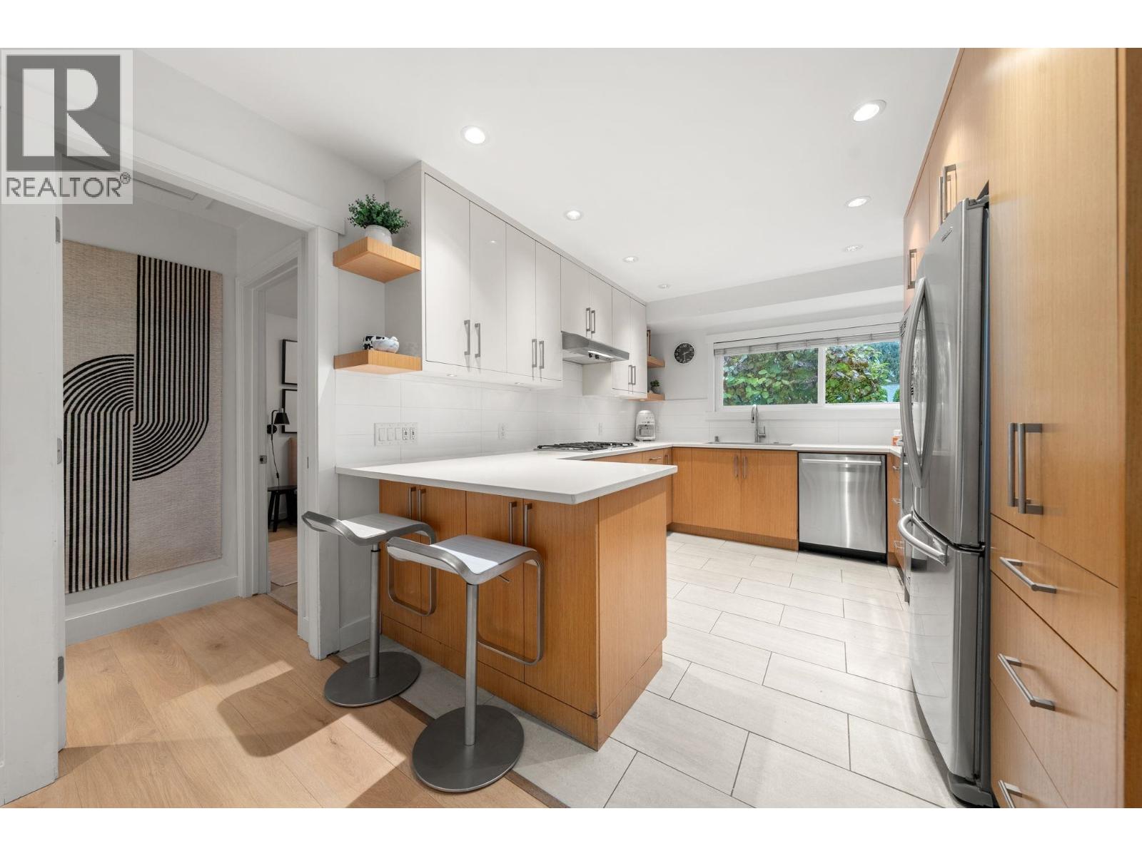 1155 Tatlow Avenue, North Vancouver, British Columbia  V7P 2Z4 - Photo 14 - R3061433