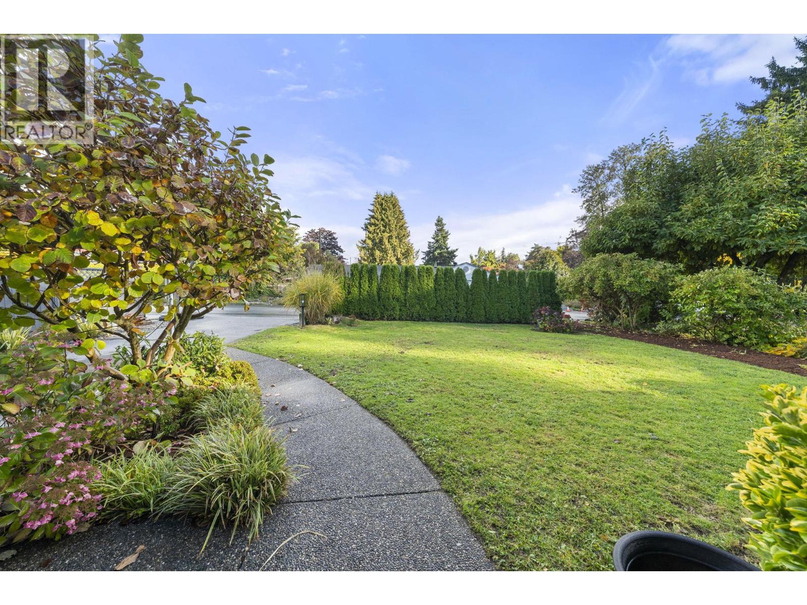 1155 Tatlow Avenue, North Vancouver, British Columbia  V7P 2Z4 - Photo 37 - R3061433