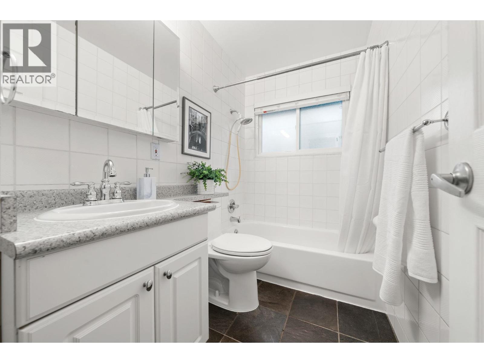 1155 Tatlow Avenue, North Vancouver, British Columbia  V7P 2Z4 - Photo 32 - R3061433