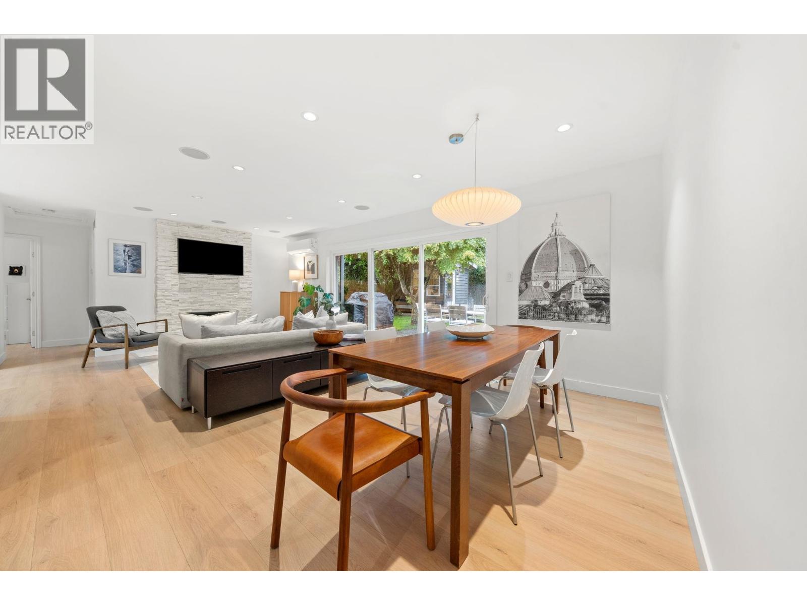 1155 Tatlow Avenue, North Vancouver, British Columbia  V7P 2Z4 - Photo 16 - R3061433