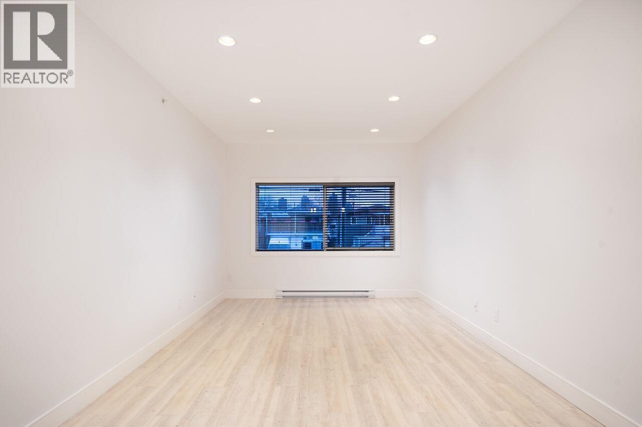 202 4548 Hastings Street, Burnaby, British Columbia  V5C 2K4 - Photo 13 - R3061576