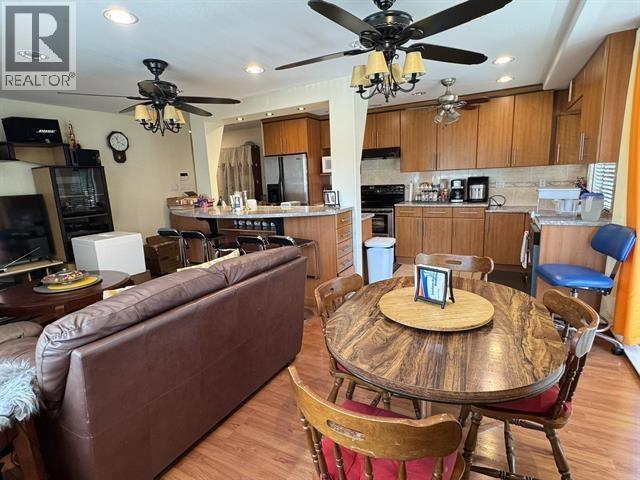 208 815 Fourth Avenue, New Westminster, British Columbia  V3M 1S8 - Photo 2 - R3061593