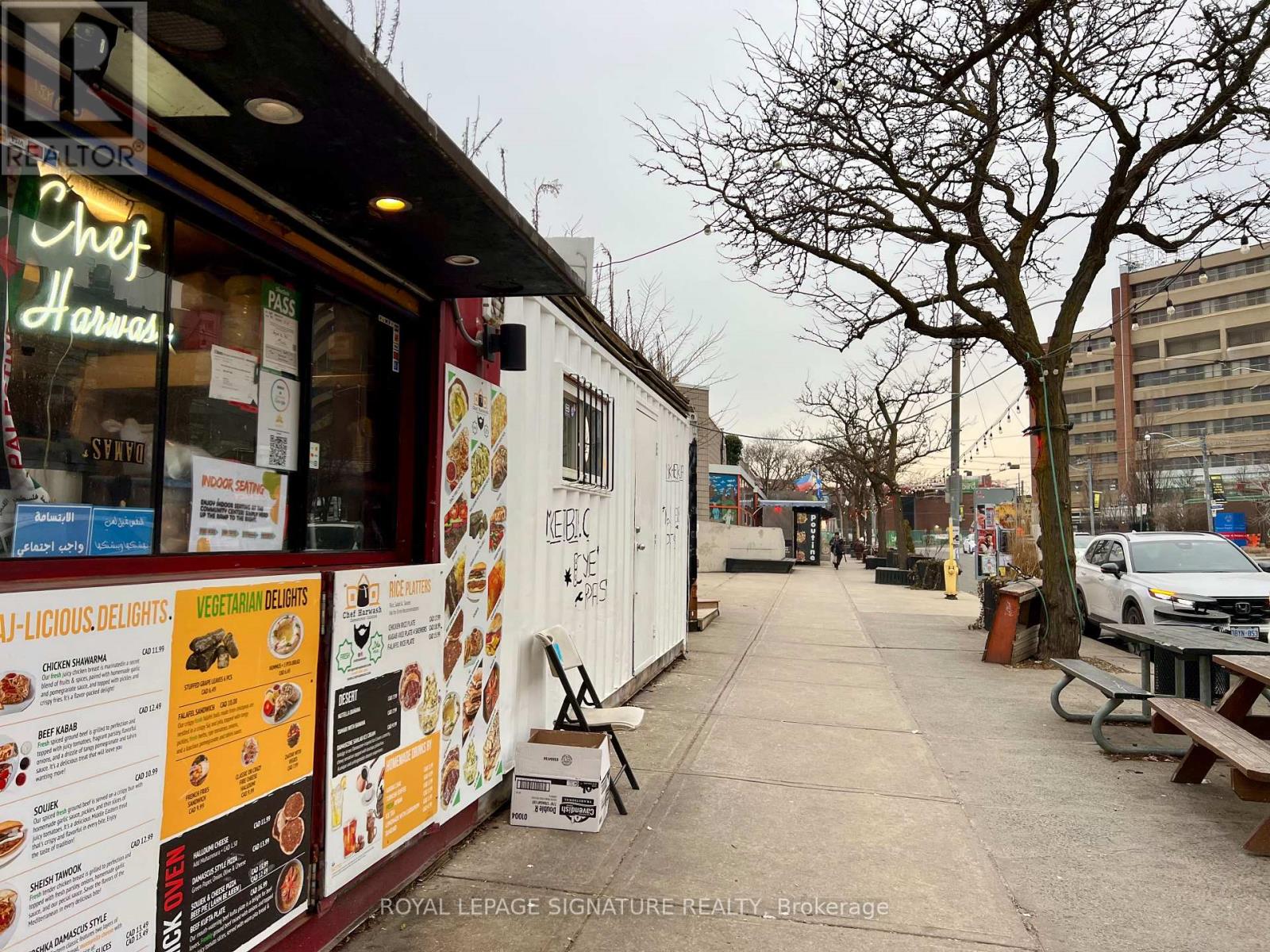 707 Dundas Street W, Toronto, Ontario  M5T 2W6 - Photo 3 - C12479651