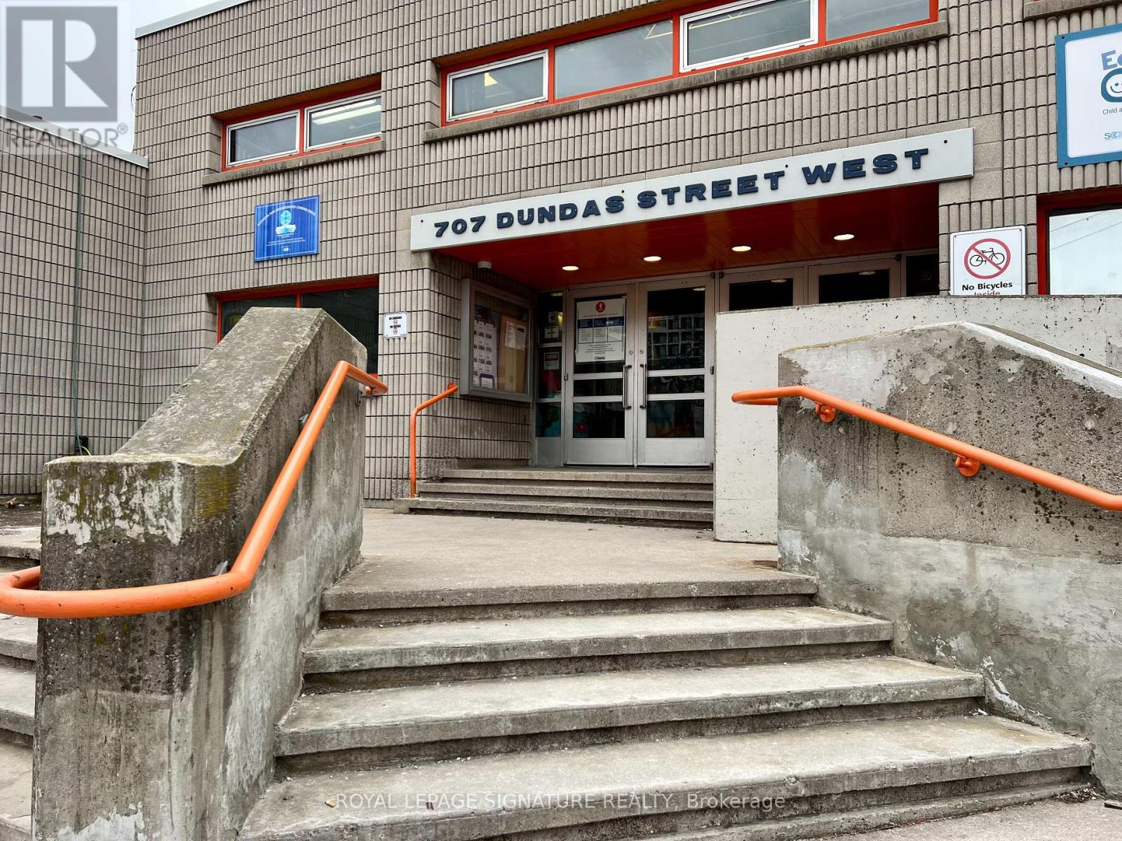 707 Dundas Street W, Toronto, Ontario  M5T 2W6 - Photo 9 - C12479651