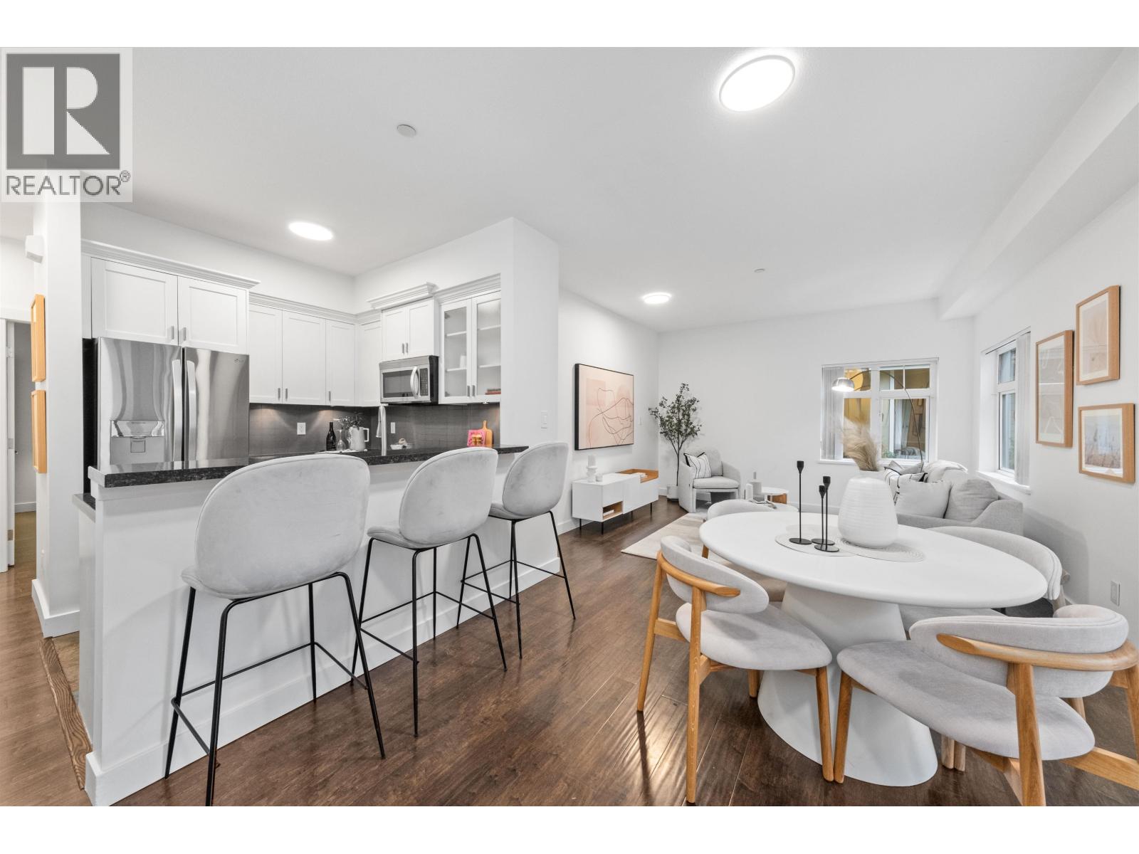 132 7388 MACPHERSON AVENUE, burnaby, British Columbia
