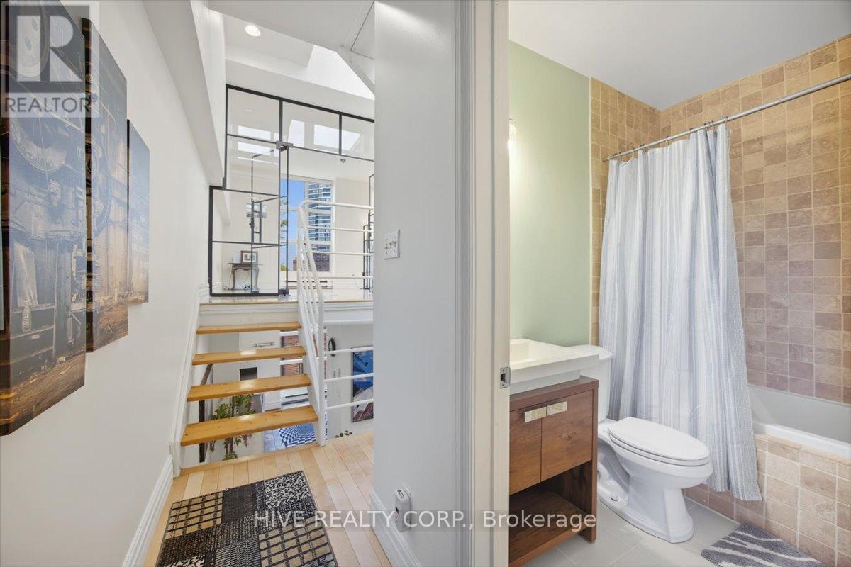 D - 957 Broadview Avenue, Toronto, Ontario  M4K 2R5 - Photo 26 - E12479660