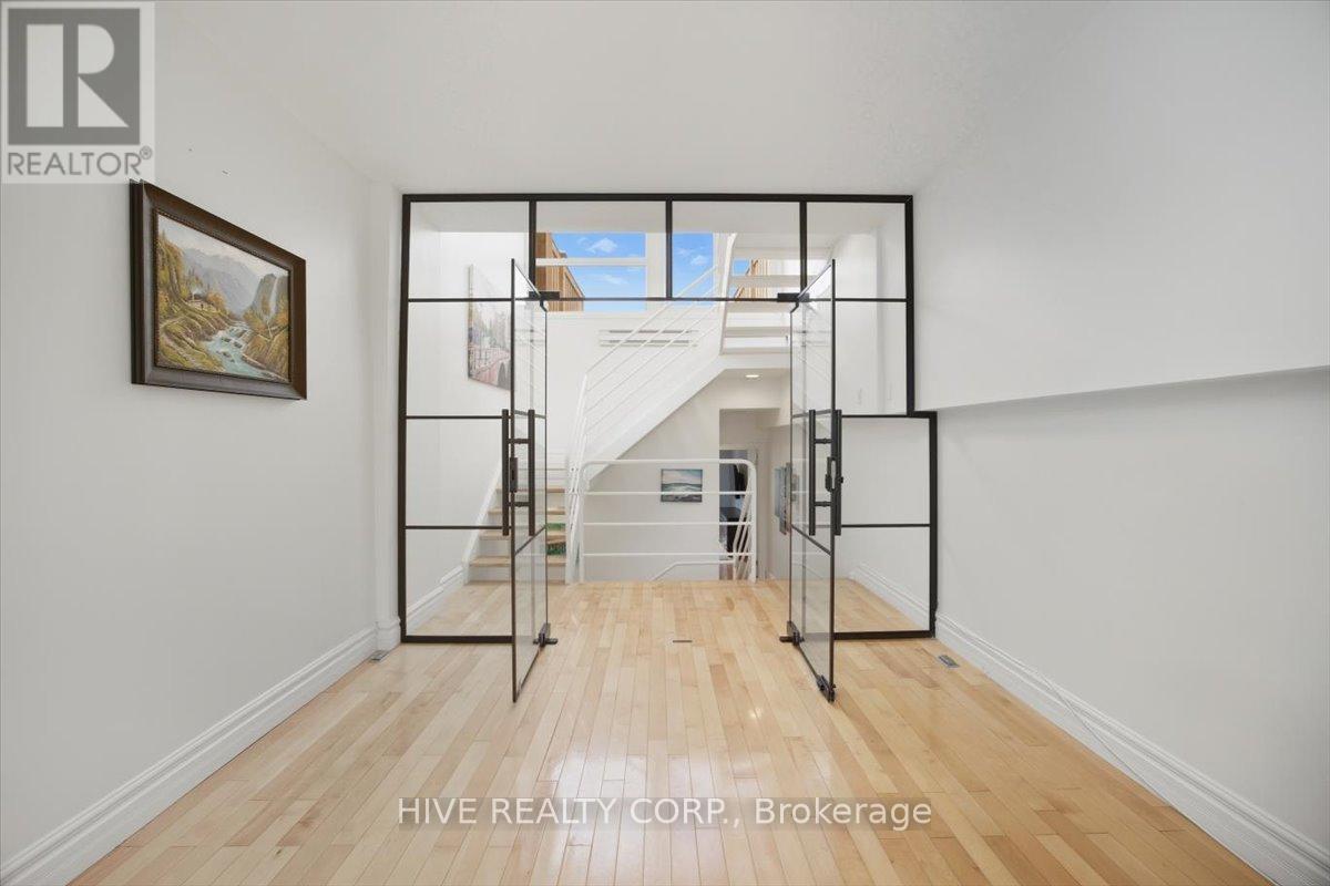 D - 957 Broadview Avenue, Toronto, Ontario  M4K 2R5 - Photo 31 - E12479660
