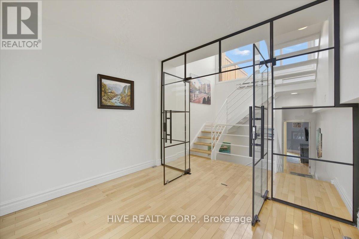 D - 957 Broadview Avenue, Toronto, Ontario  M4K 2R5 - Photo 32 - E12479660
