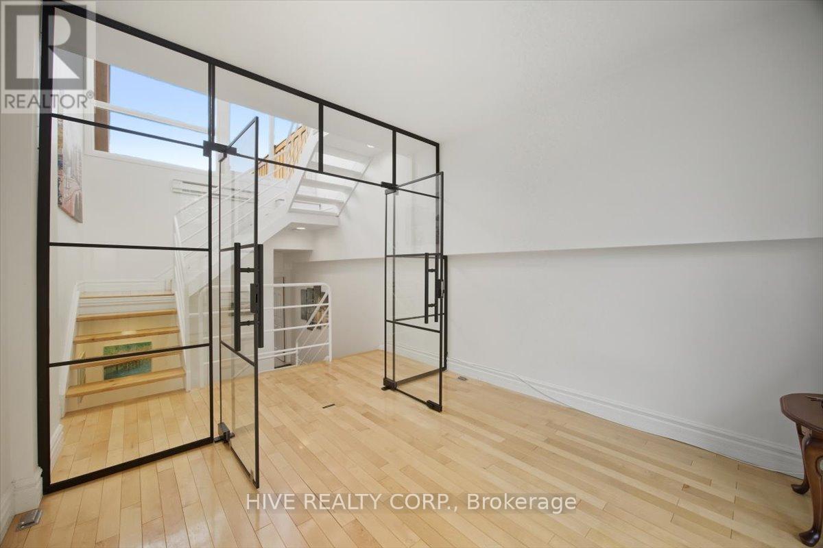 D - 957 Broadview Avenue, Toronto, Ontario  M4K 2R5 - Photo 33 - E12479660