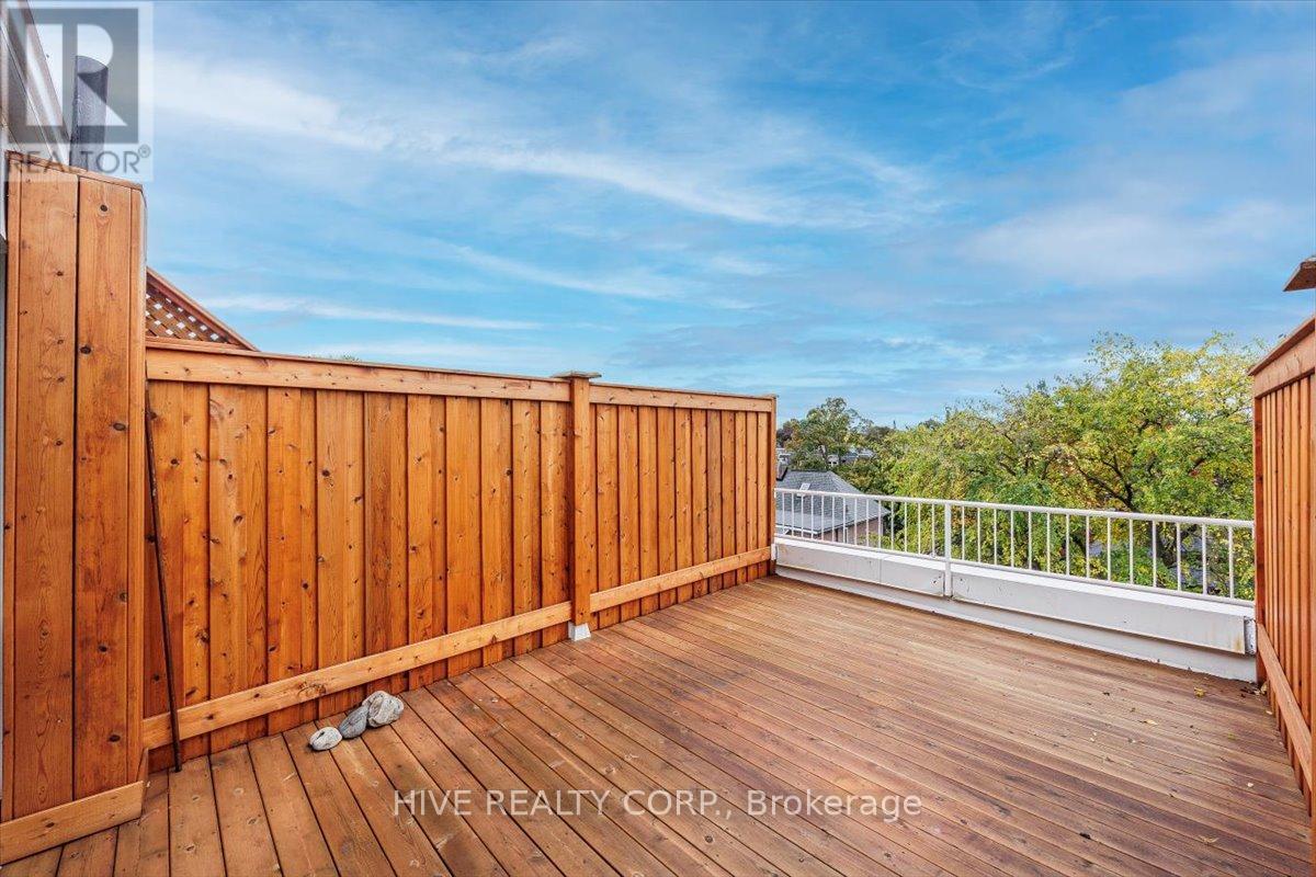 D - 957 Broadview Avenue, Toronto, Ontario  M4K 2R5 - Photo 37 - E12479660