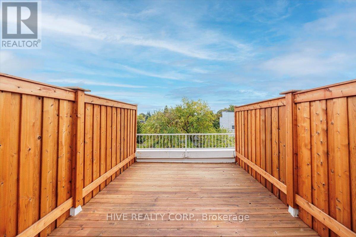 D - 957 Broadview Avenue, Toronto, Ontario  M4K 2R5 - Photo 40 - E12479660