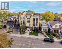 D - 957 BROADVIEW AVENUE, Toronto, Ontario