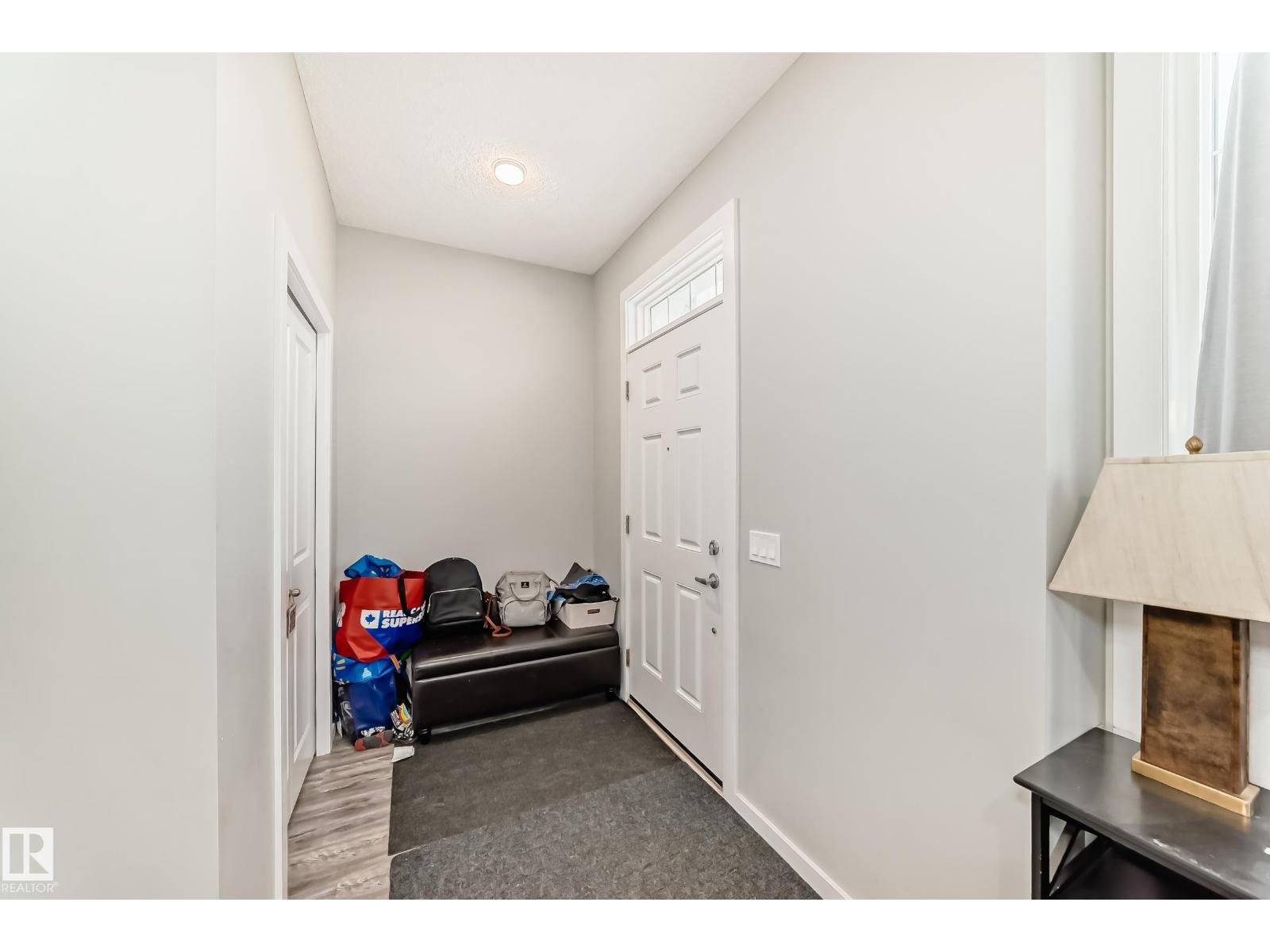 2609 Maple Wy Nw, Edmonton, Alberta  T6T 2K1 - Photo 3 - E4463119