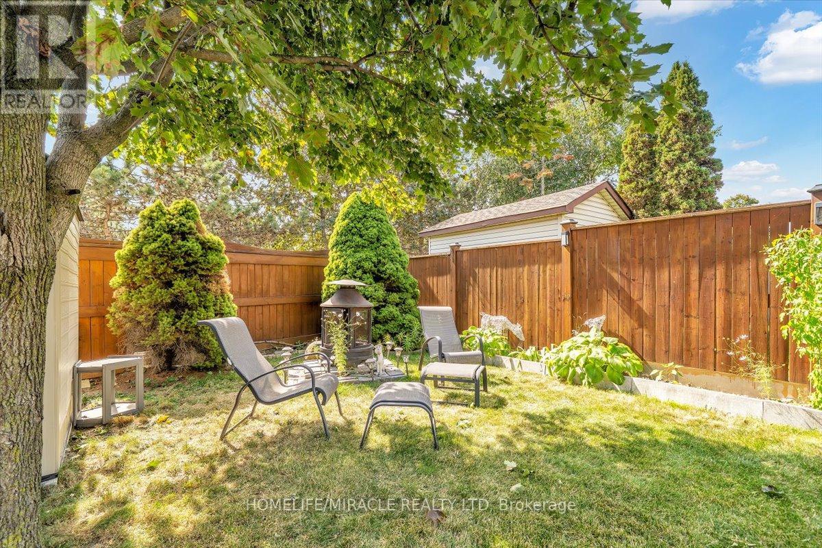 56 Fairmeadow Place, Whitby (Blue Grass Meadows), Ontario  L1N 8W4 - Photo 33 - E12477517