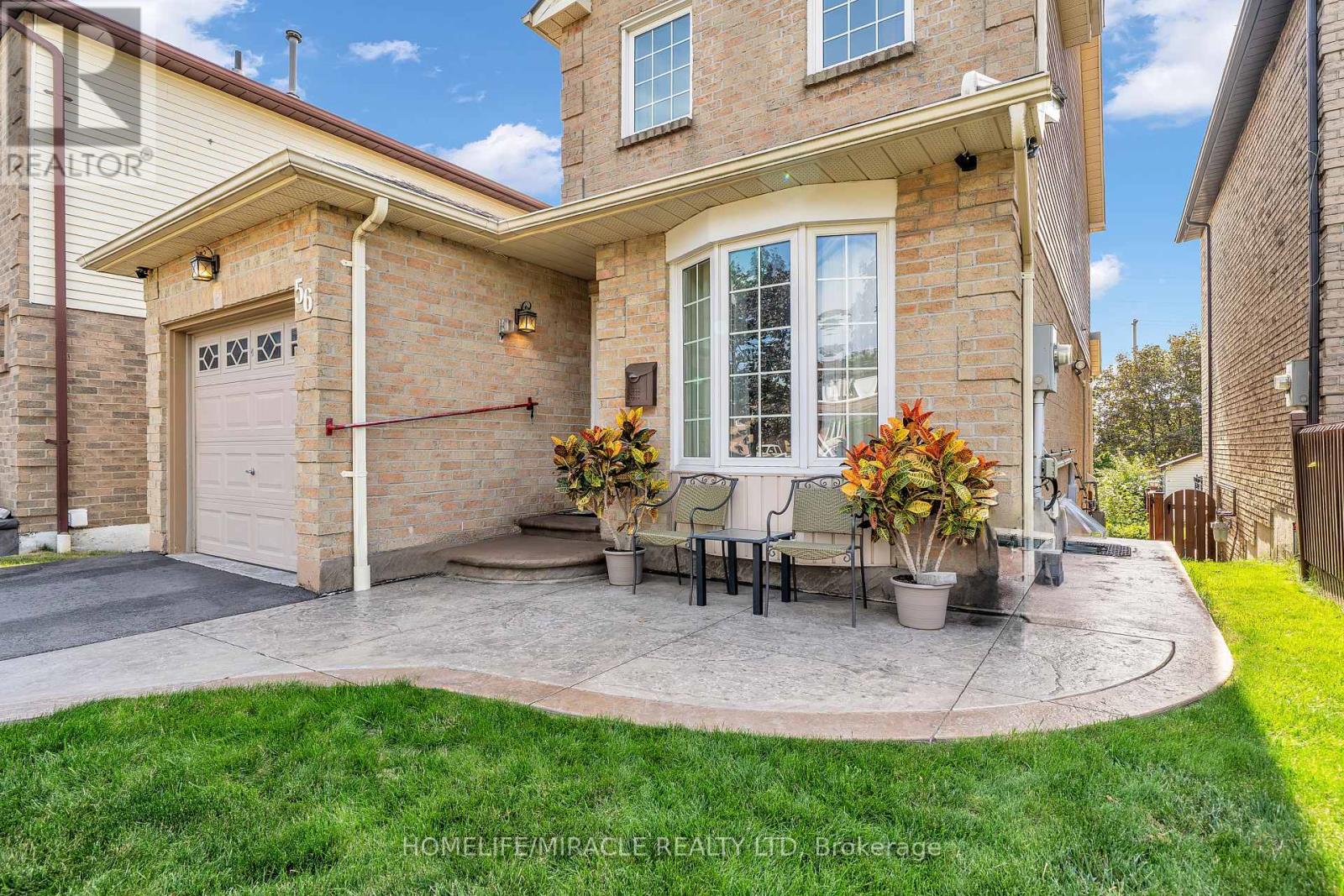 56 Fairmeadow Place, Whitby (Blue Grass Meadows), Ontario  L1N 8W4 - Photo 3 - E12477517