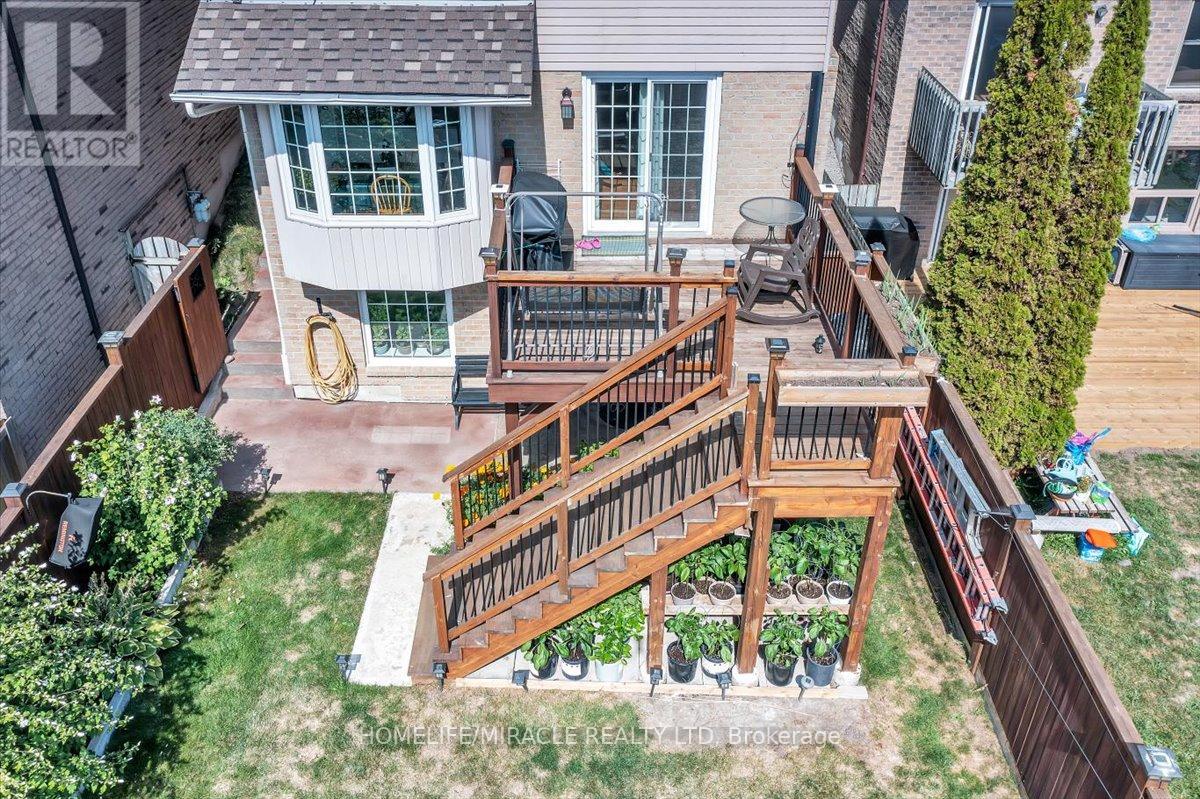 56 Fairmeadow Place, Whitby (Blue Grass Meadows), Ontario  L1N 8W4 - Photo 34 - E12477517