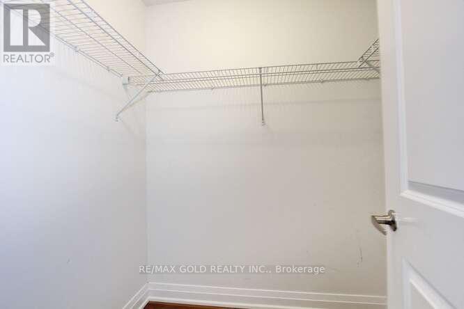 35 Dalbeattie Drive, Brampton, Ontario  L6Y 6H7 - Photo 26 - W12474284