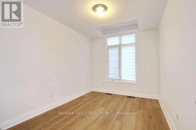 35 Dalbeattie Drive, Brampton, Ontario  L6Y 6H7 - Photo 37 - W12474284