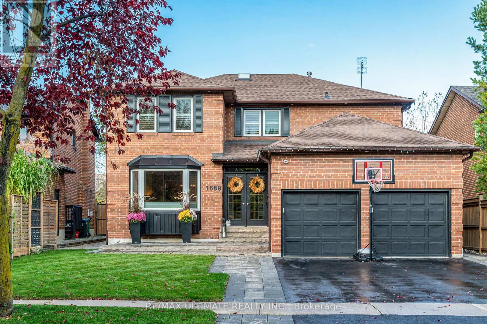 1689 COPSEHOLM TRAIL, Mississauga, Ontario