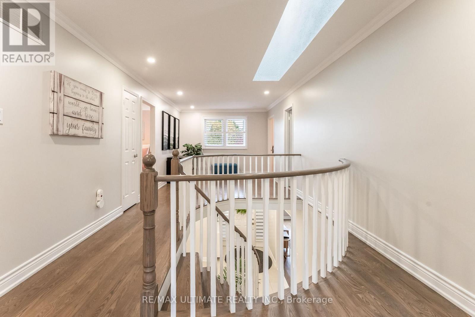 1689 Copseholm Trail, Mississauga, Ontario  L4W 2C1 - Photo 27 - W12479661