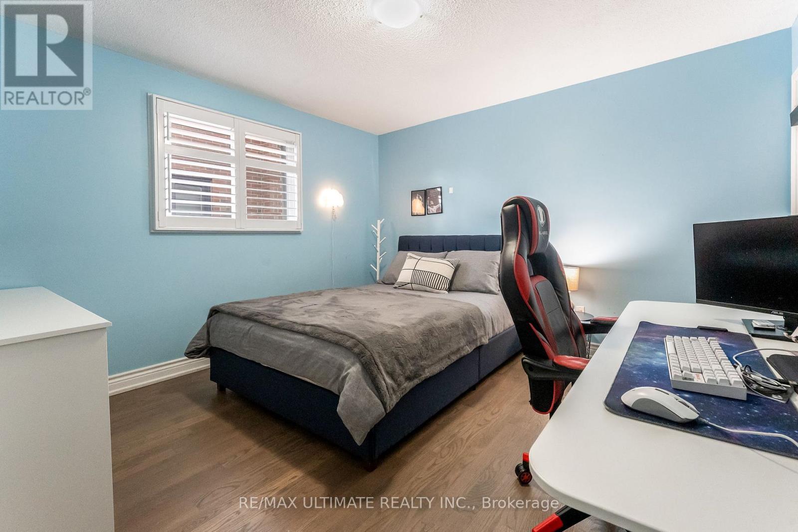 1689 Copseholm Trail, Mississauga, Ontario  L4W 2C1 - Photo 34 - W12479661