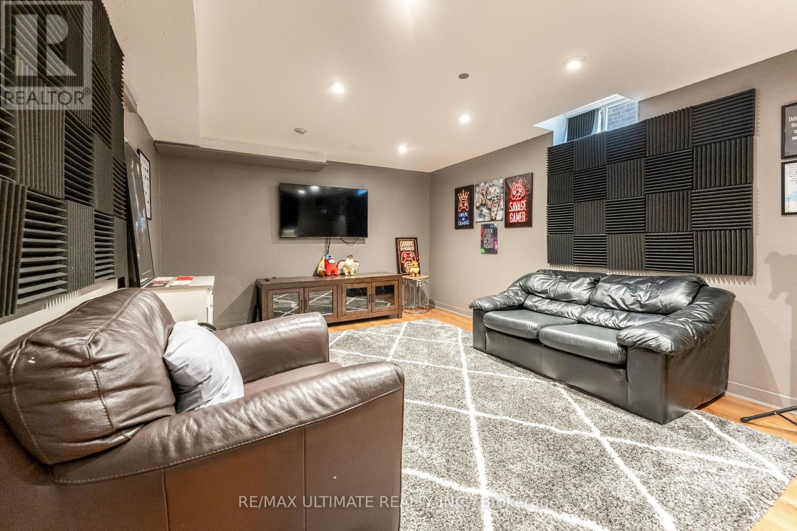 1689 Copseholm Trail, Mississauga, Ontario  L4W 2C1 - Photo 36 - W12479661