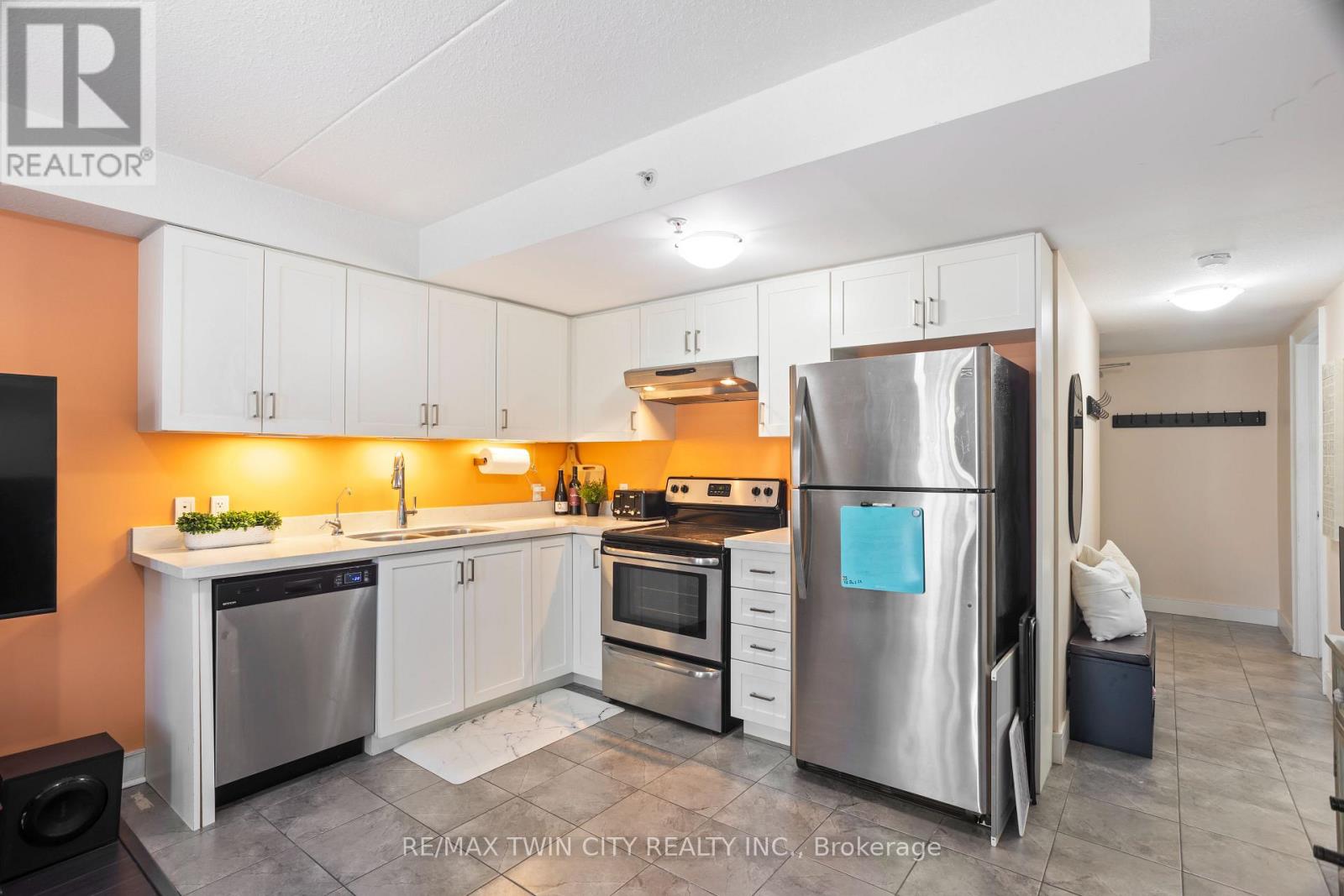 204 - 64 Frederick Drive, Guelph, Ontario  N1L 0P3 - Photo 3 - X12479645