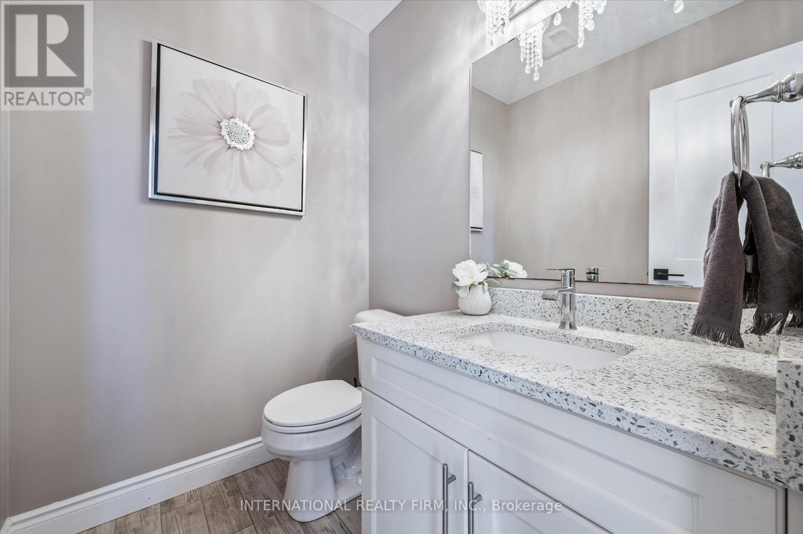 31 Cranbrook Street, Kitchener, Ontario  N2P 2W5 - Photo 10 - X12479650