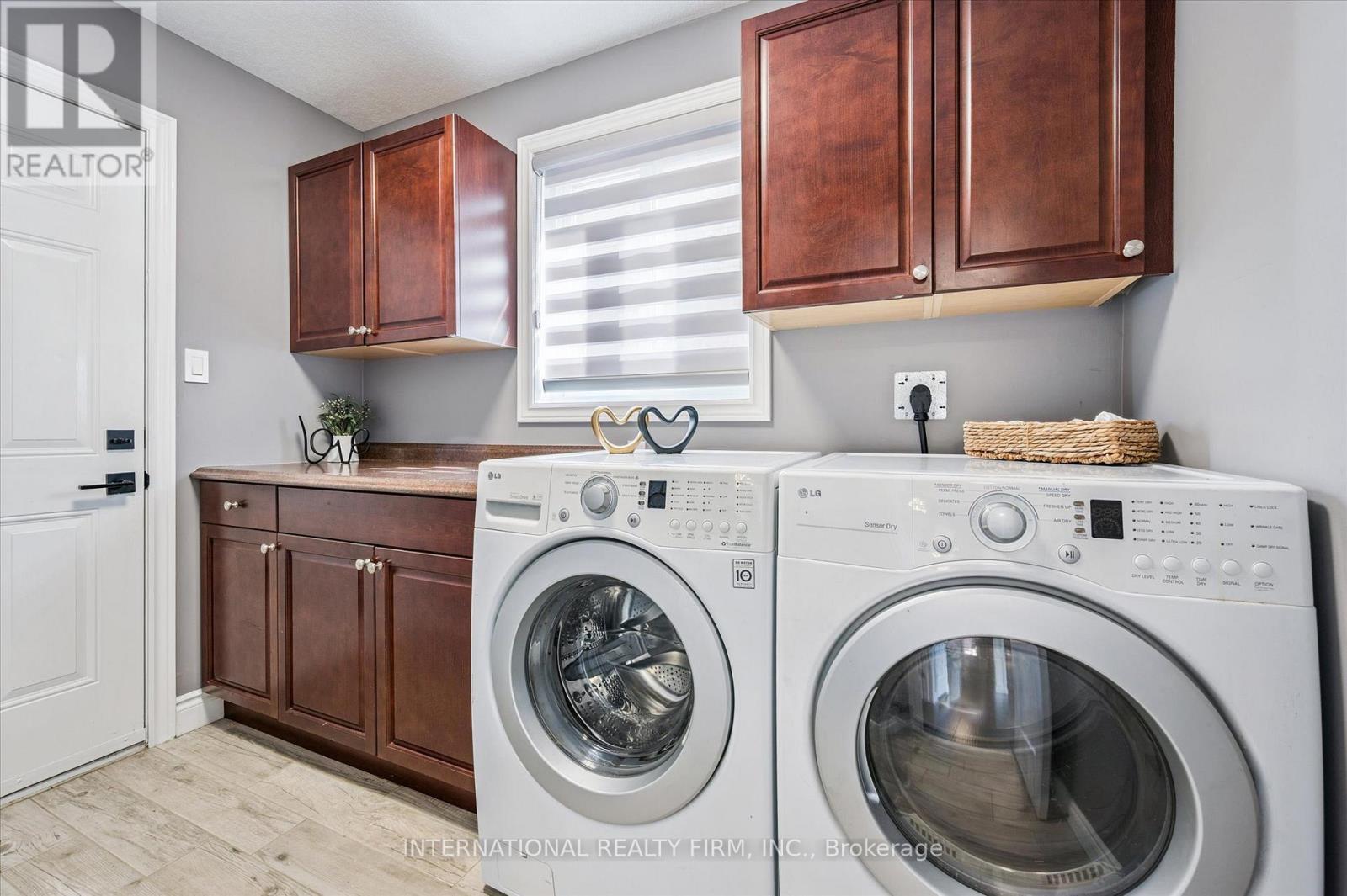 31 Cranbrook Street, Kitchener, Ontario  N2P 2W5 - Photo 11 - X12479650