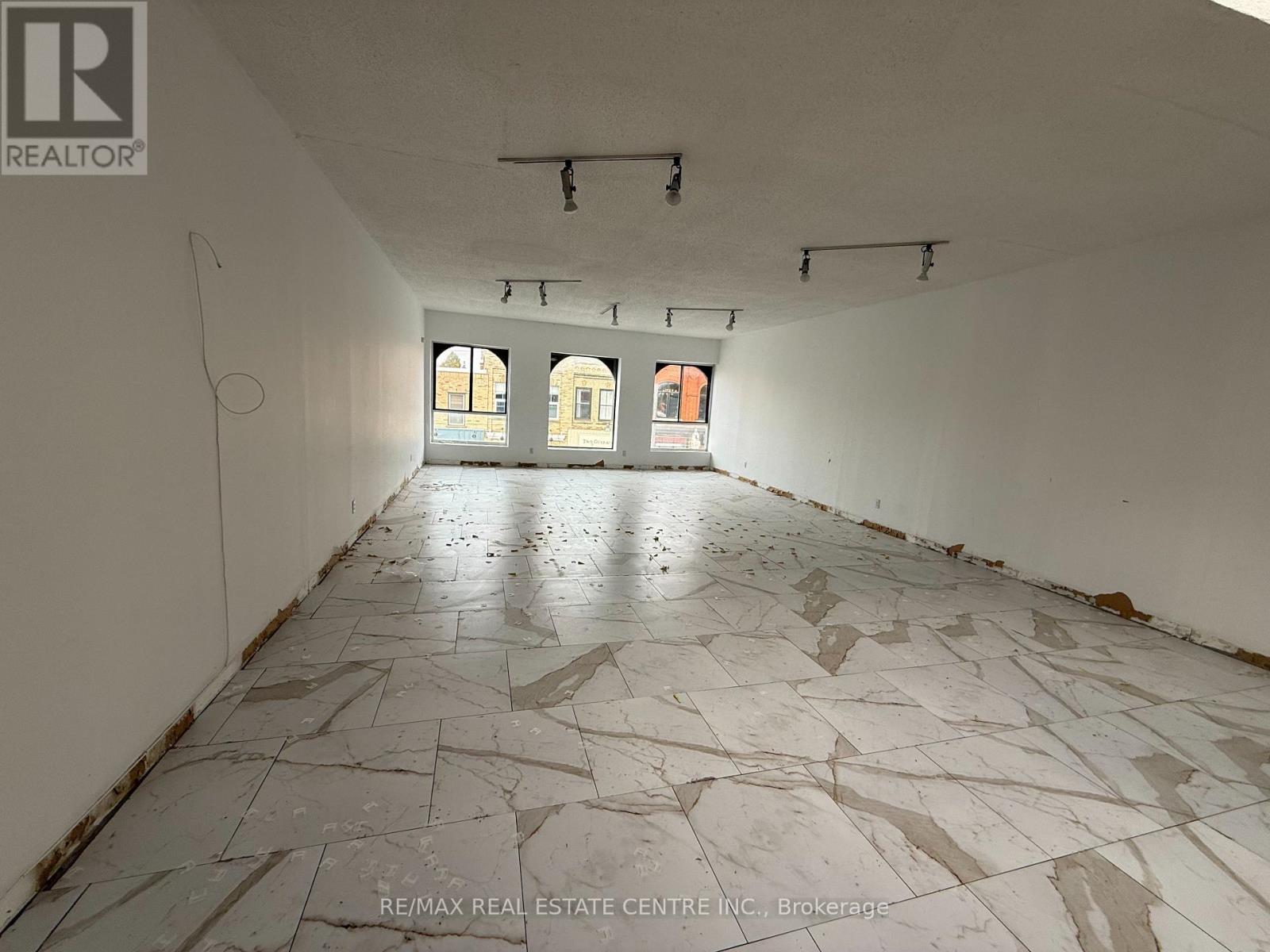 516 Dundas Street, Woodstock, Ontario  N4S 1C5 - Photo 15 - X12479658