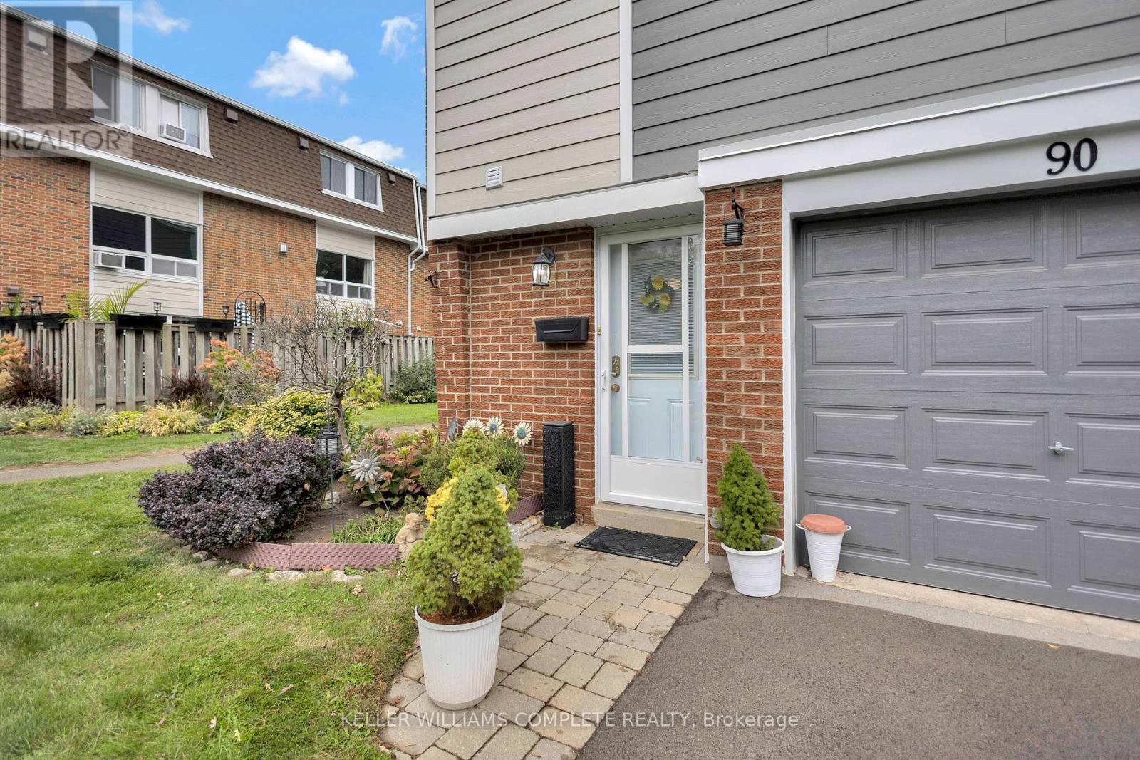 90 Ann Street, Hamilton, Ontario  L9H 5P1 - Photo 5 - X12479663