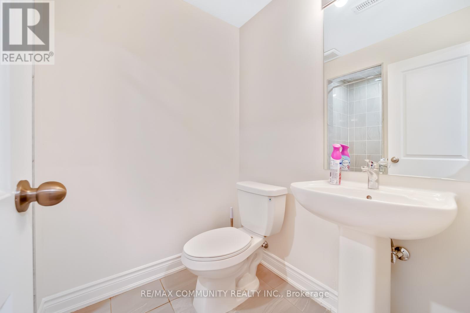 1024 Skyridge Boulevard N, Pickering, Ontario  L1X 0G5 - Photo 34 - E12479676