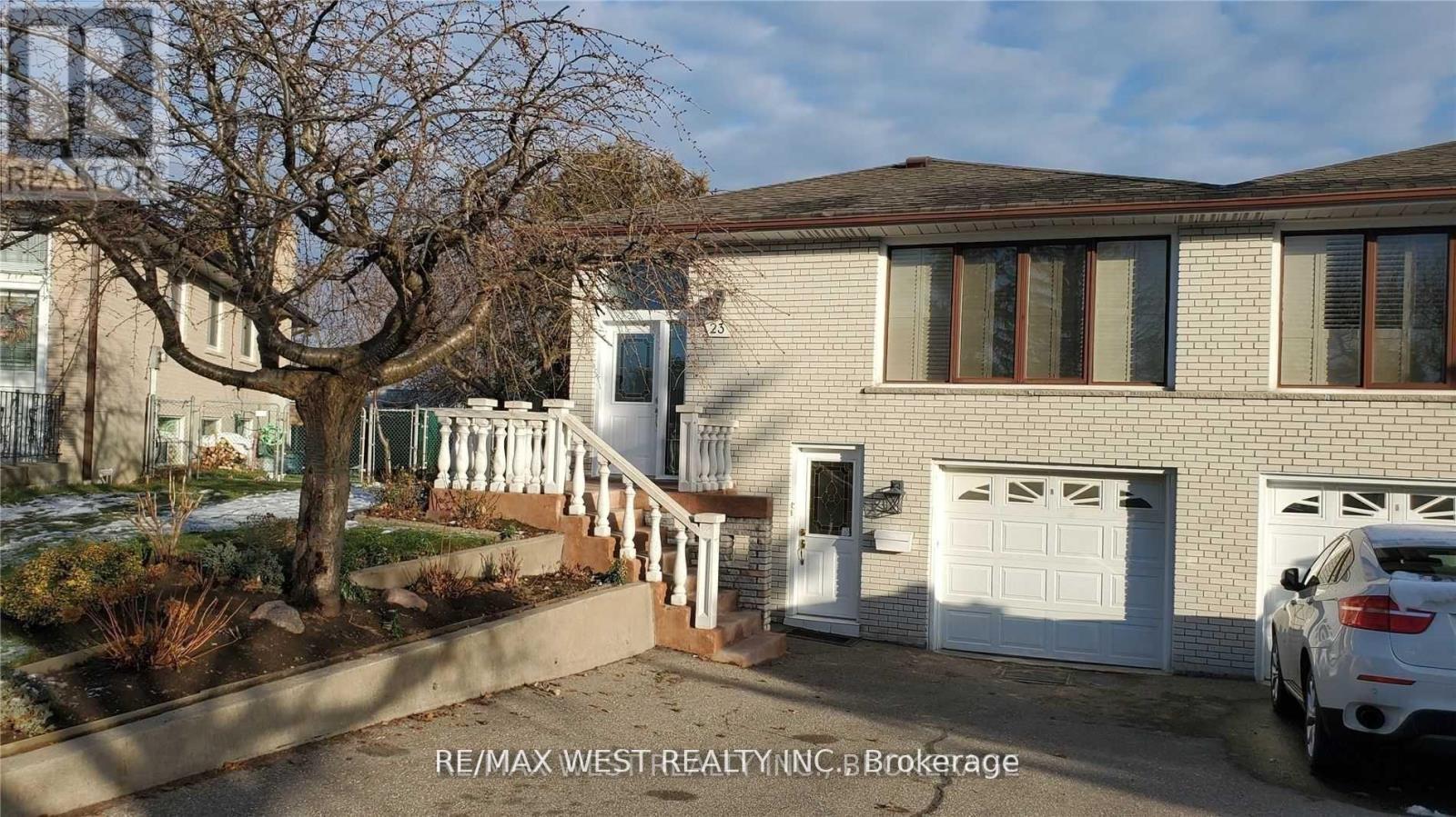 UPPER - 21 TAMORA COURT, Toronto, Ontario