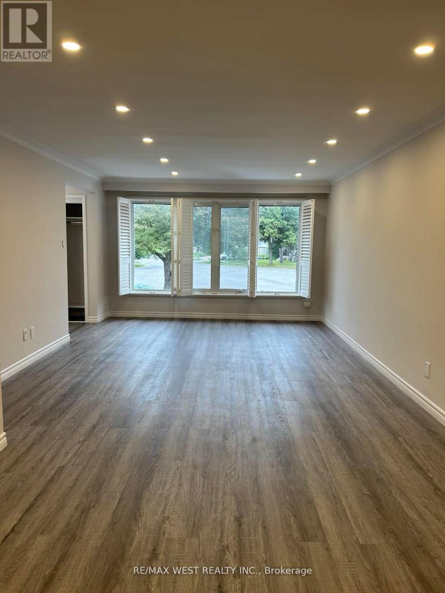 Upper - 21 Tamora Court, Toronto, Ontario  M1S 1H5 - Photo 5 - E12479677