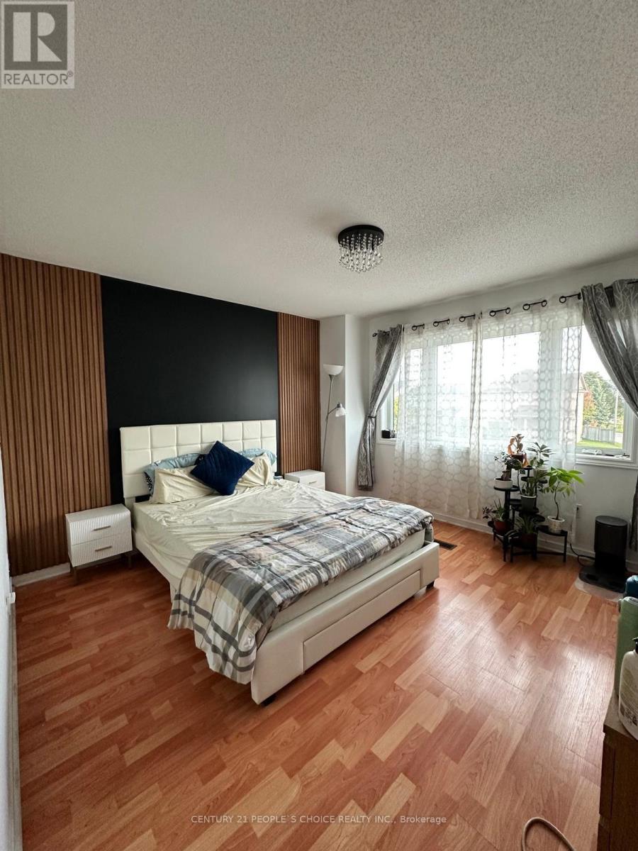 76 COTTINGHAM CRESCENT, Oshawa, Ontario