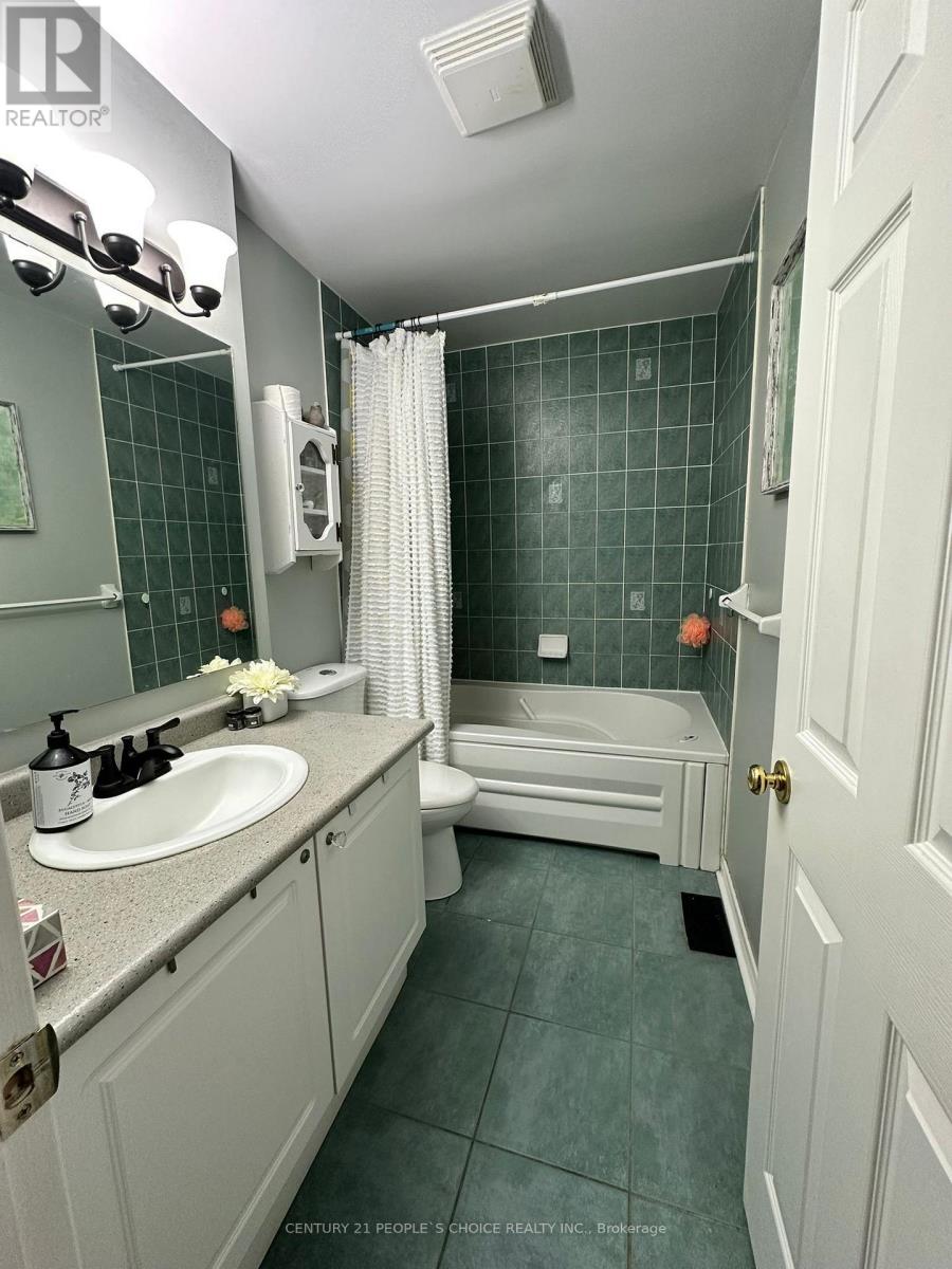 76 Cottingham Crescent, Oshawa, Ontario  L1H 8V6 - Photo 5 - E12479680