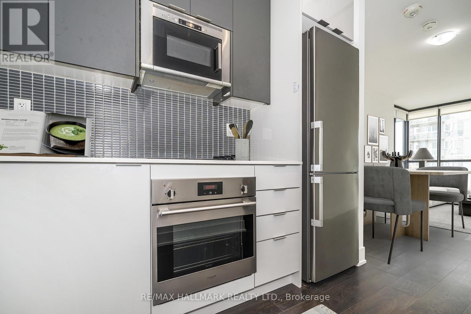 2609 - 2916 Highway 7 Expressway W, Vaughan, Ontario  L4K 0K6 - Photo 2 - N12479679