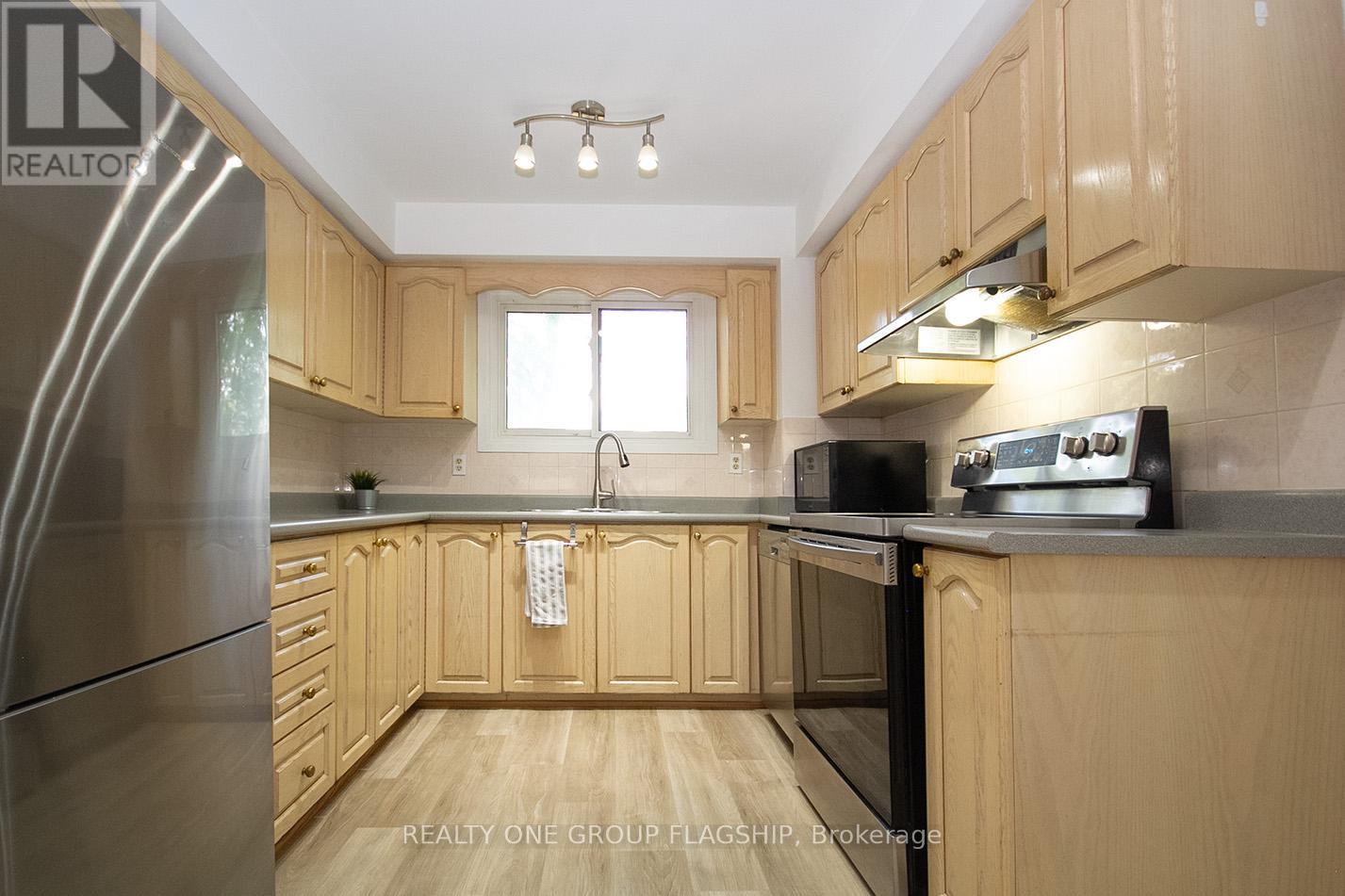 71 Maple Branch Path, Toronto, Ontario  M9P 3T4 - Photo 13 - W12479684