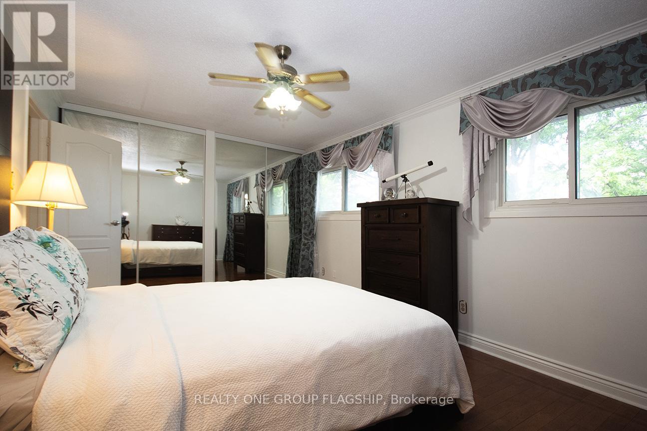 71 Maple Branch Path, Toronto, Ontario  M9P 3T4 - Photo 19 - W12479684