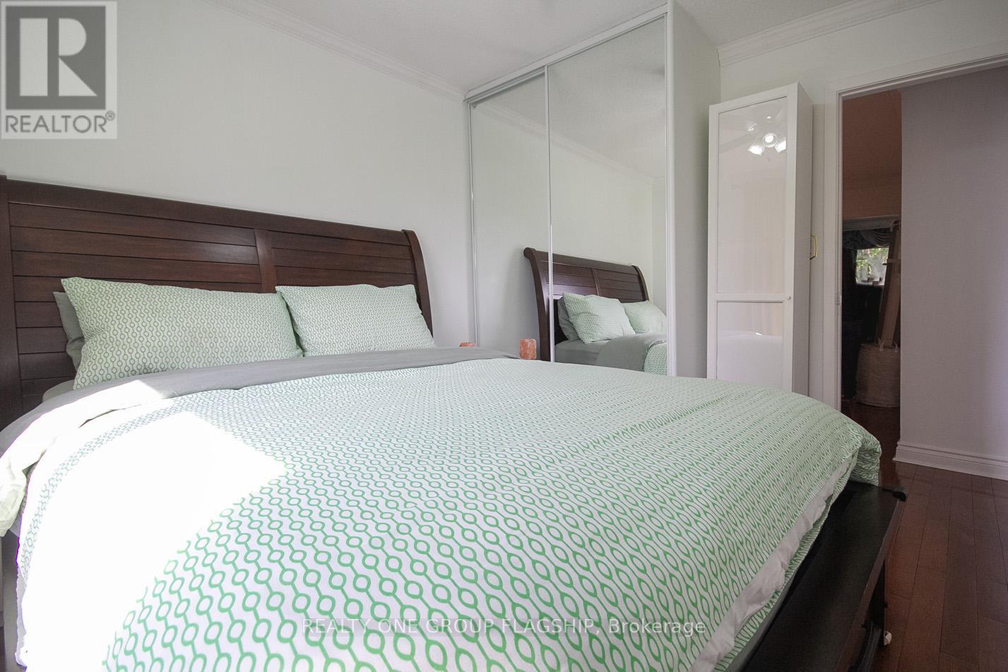 71 Maple Branch Path, Toronto, Ontario  M9P 3T4 - Photo 24 - W12479684