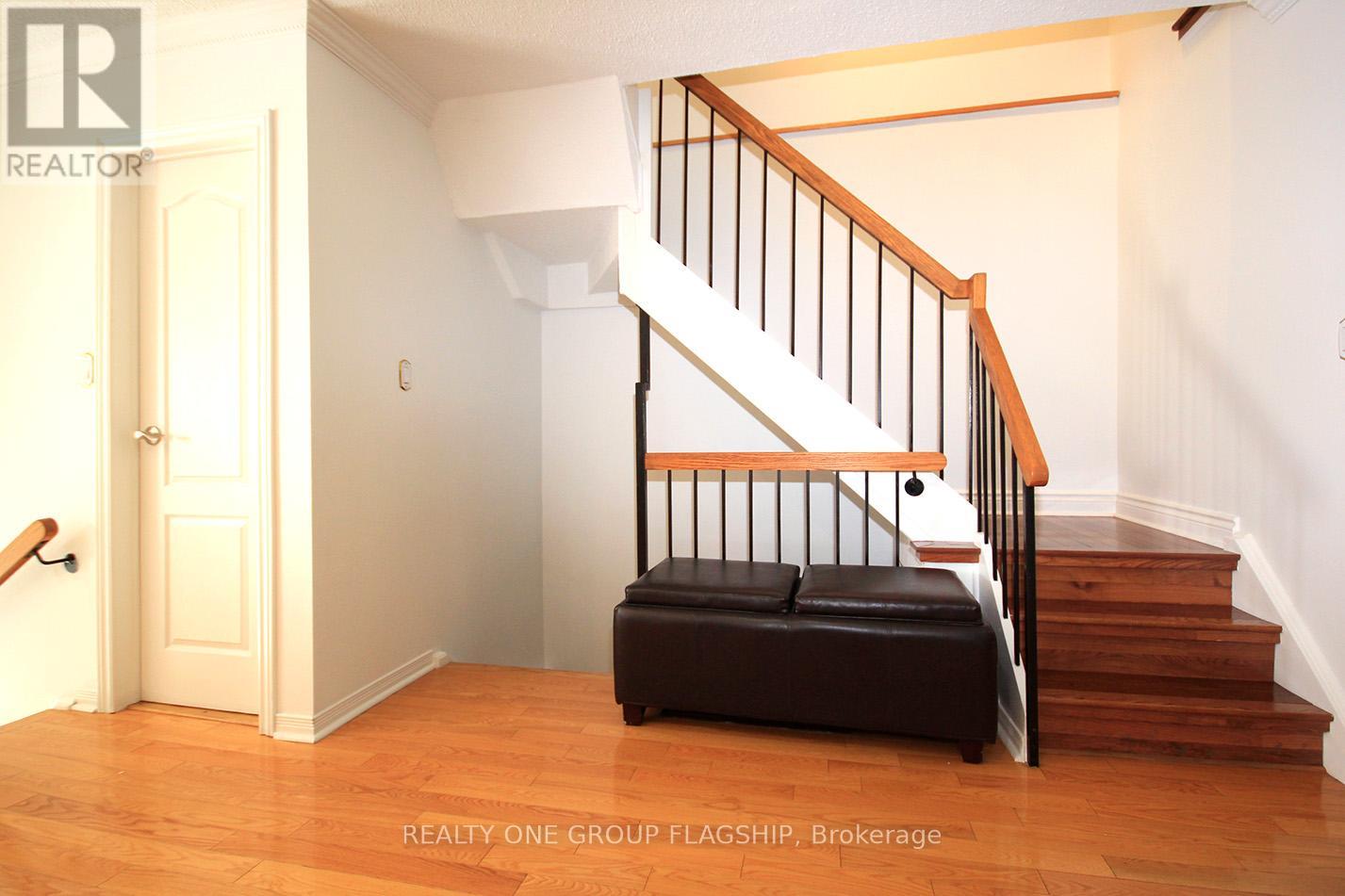 71 Maple Branch Path, Toronto, Ontario  M9P 3T4 - Photo 7 - W12479684