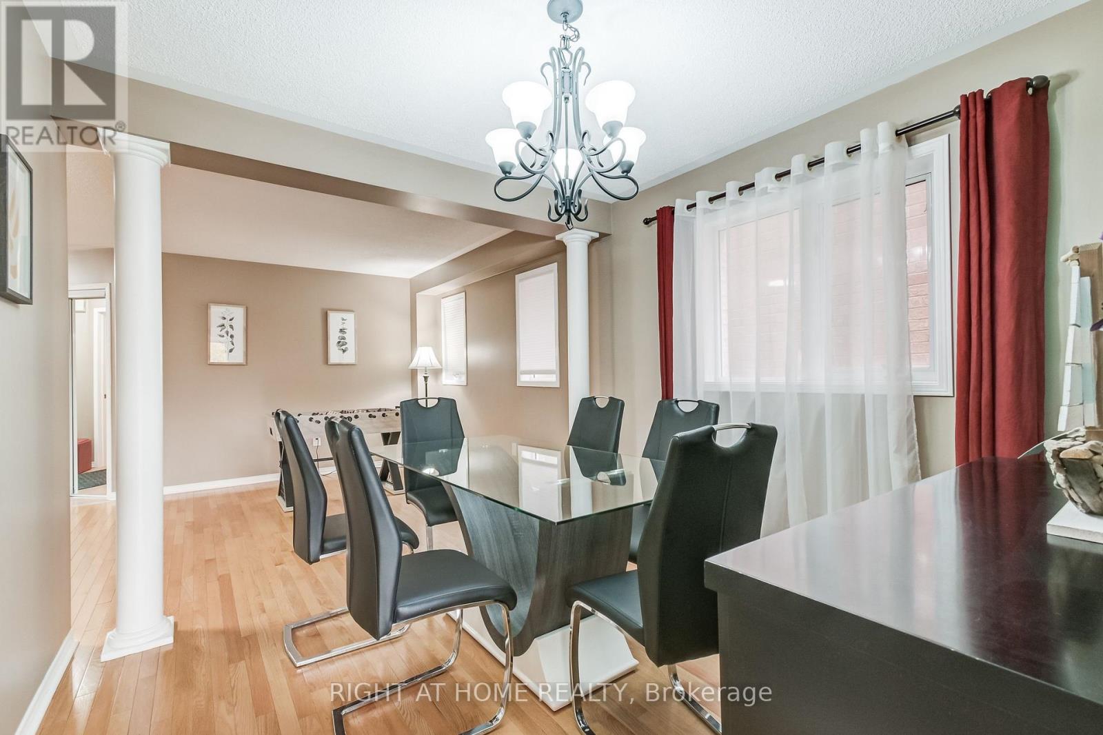 51 Crestridge Drive, Caledon, Ontario  L7E 2T9 - Photo 8 - W12479685