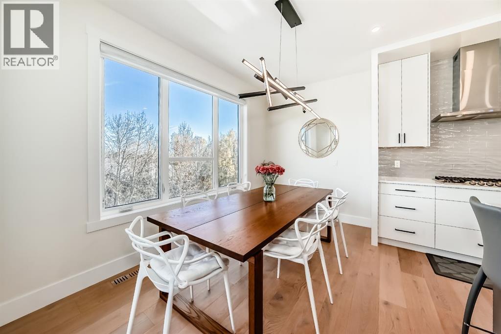 76 Rock Lake View Nw, Calgary, Alberta  T3G 0E9 - Photo 14 - A2266400