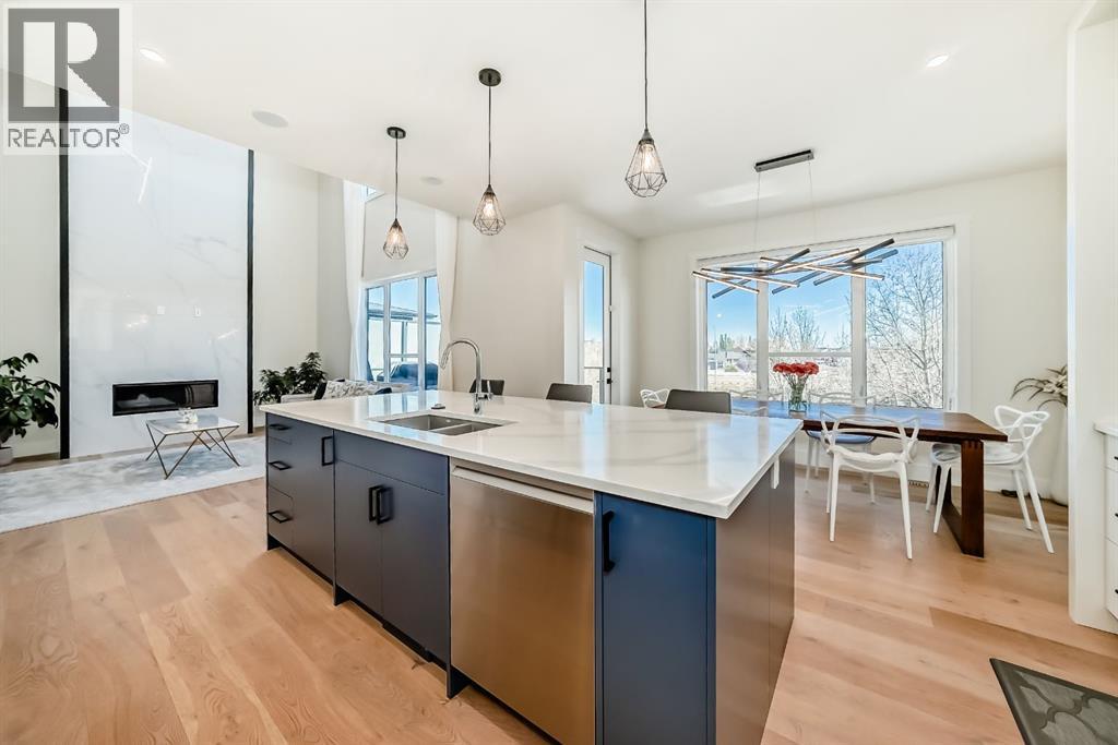 76 Rock Lake View Nw, Calgary, Alberta  T3G 0E9 - Photo 10 - A2266400