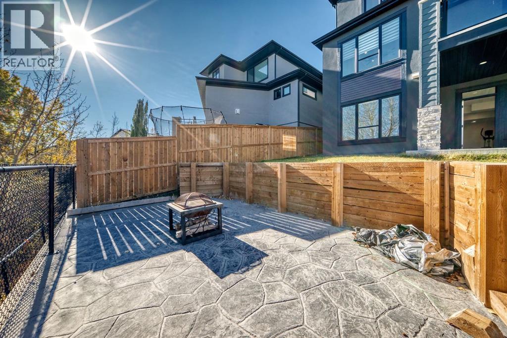 76 Rock Lake View Nw, Calgary, Alberta  T3G 0E9 - Photo 47 - A2266400