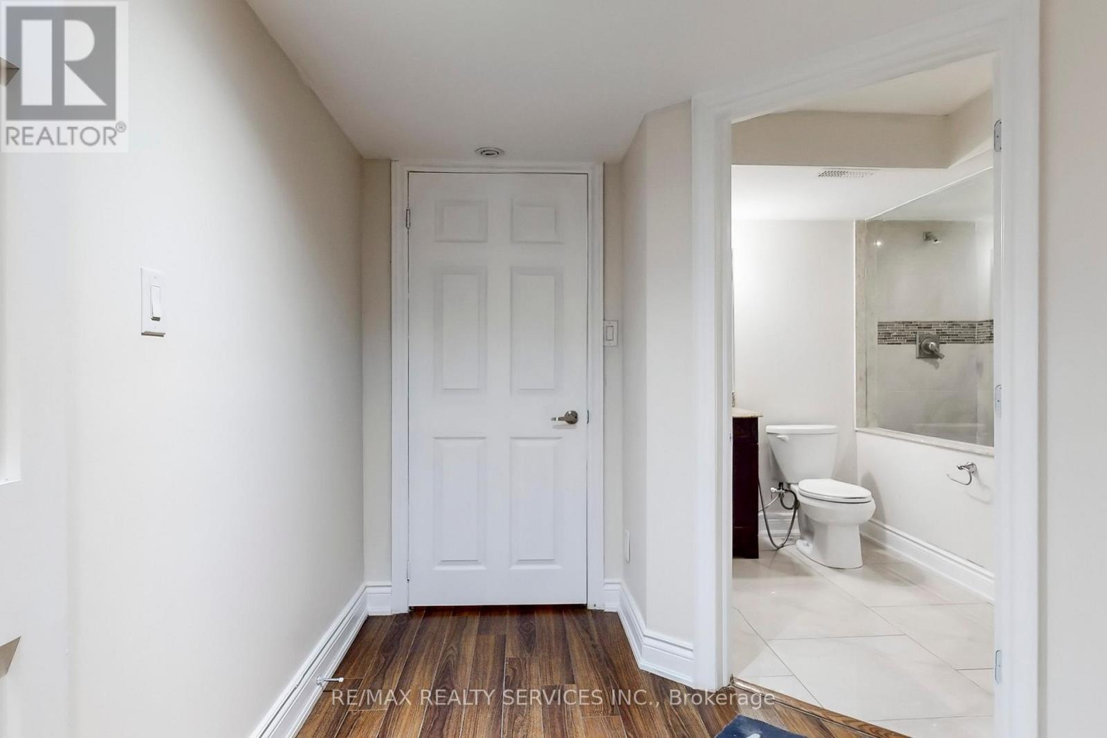 28 Lavallee Crescent, Brampton, Ontario  L6X 0E4 - Photo 26 - W12369271