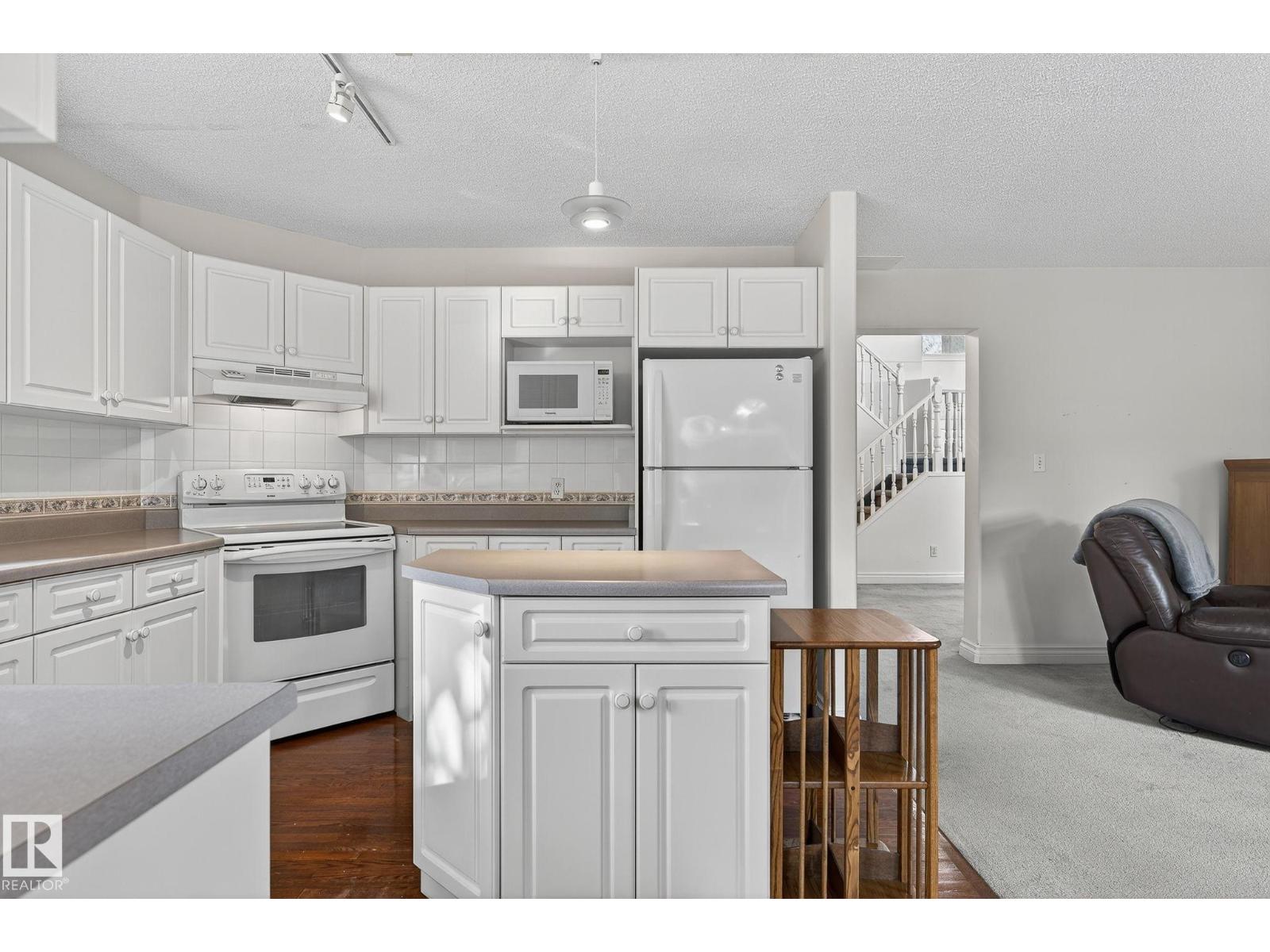 1377 Carter Crest Rd Nw, Edmonton, Alberta  T6R 2L5 - Photo 17 - E4463296