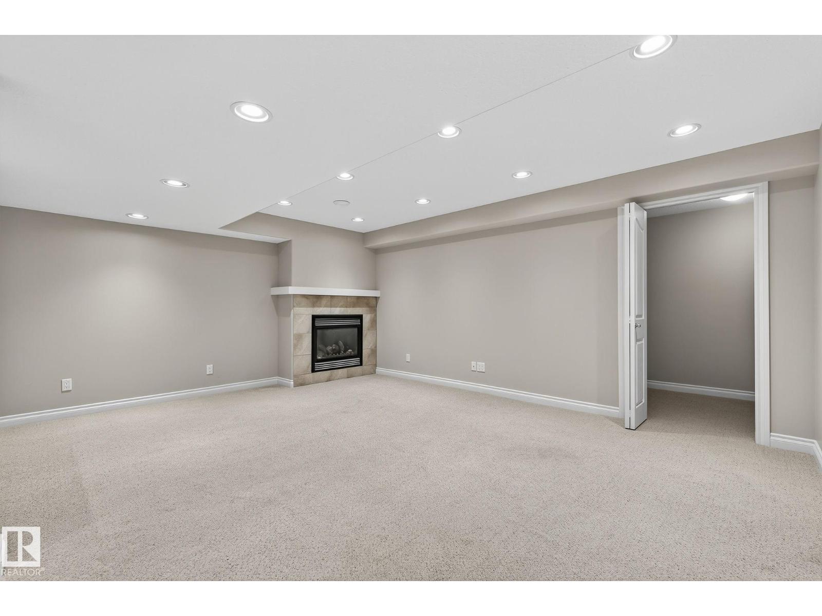 1377 Carter Crest Rd Nw, Edmonton, Alberta  T6R 2L5 - Photo 44 - E4463296