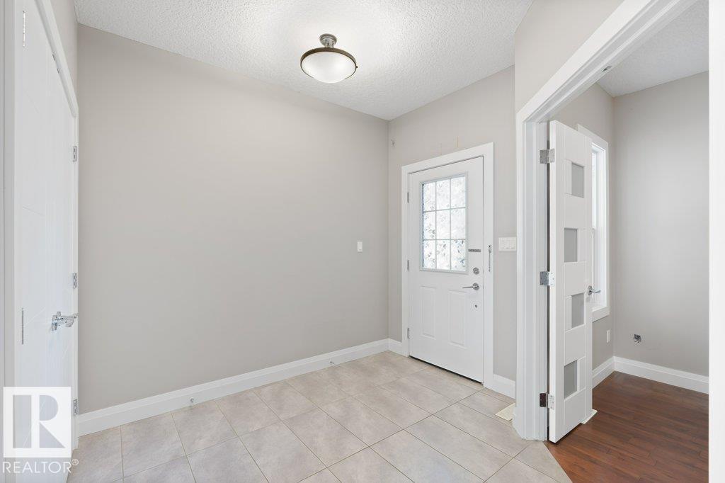 1952 Adamson Tc Sw, Edmonton, Alberta  T6W 2N7 - Photo 4 - E4463297