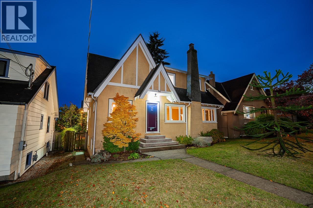 310 ASH STREET, New Westminster, British Columbia
